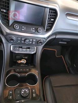 GMC Acadia